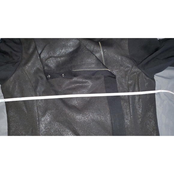 Jacket - Picture 9 of 9